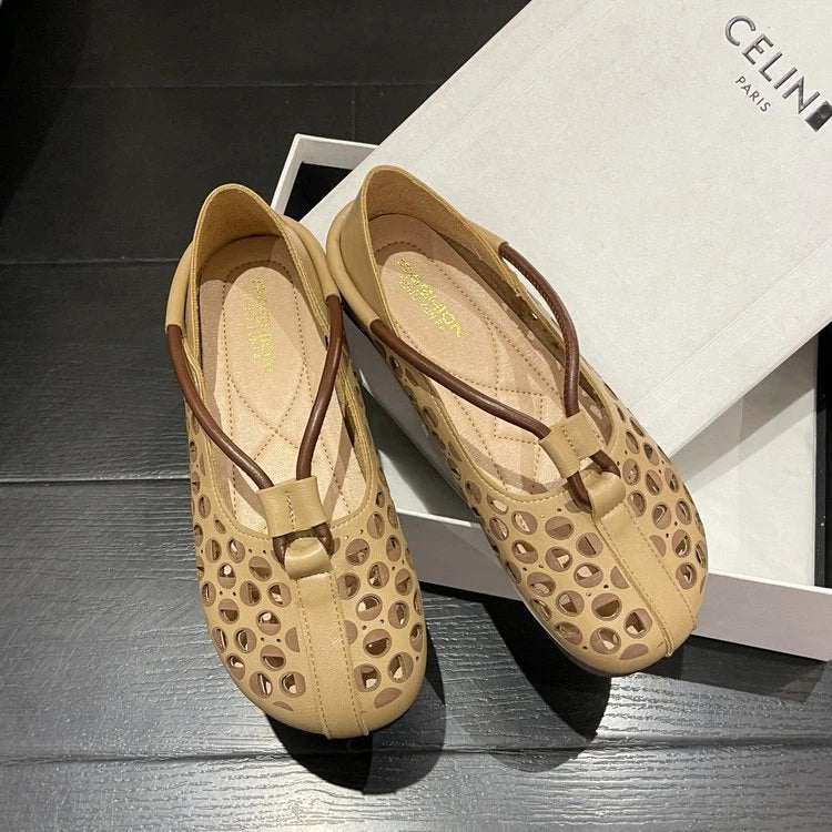 🔥【Clearance Sale】Hollow Out Soft Sole Leather Sandals